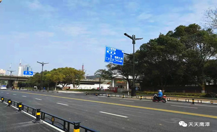 鷹潭首條智慧大道上這些智慧路燈，是怎樣使用“三頭六臂”的？