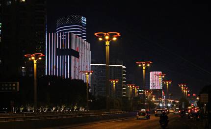 華體科技智慧路燈“桂冠”榮光璀璨合肥！